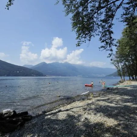 Appartement Sleeps 2 Pool Air Con Maccagno