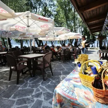 Sleeps 2 Pool Air Con Appartement *